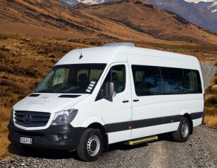 15 Seater Luxury Coach
